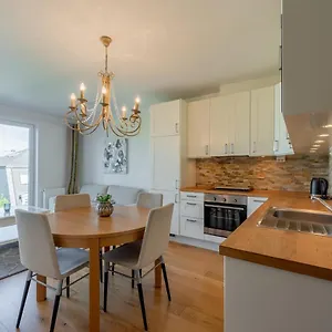 Horyzont -apartament Karl- Blisko Centrum , Kolberg Polen