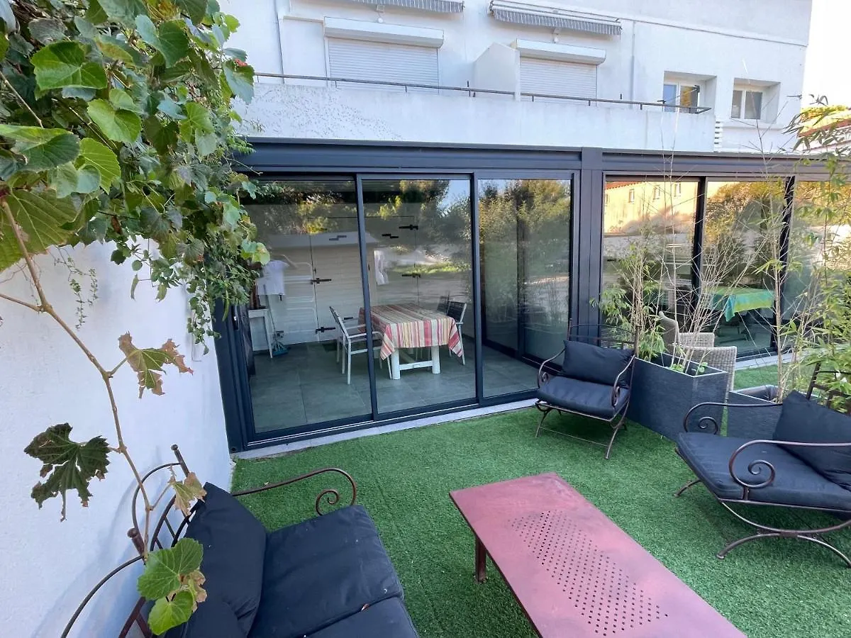 Apartment Residence San Paolisa Hyeres France