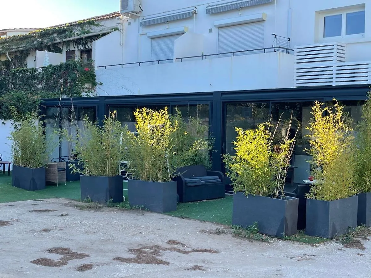 Residence San Paolisa Hyeres 0*,  France